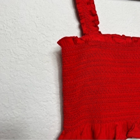 Skylar + Madison Smocked Cropped Tank Top red - Picture 2 of 5